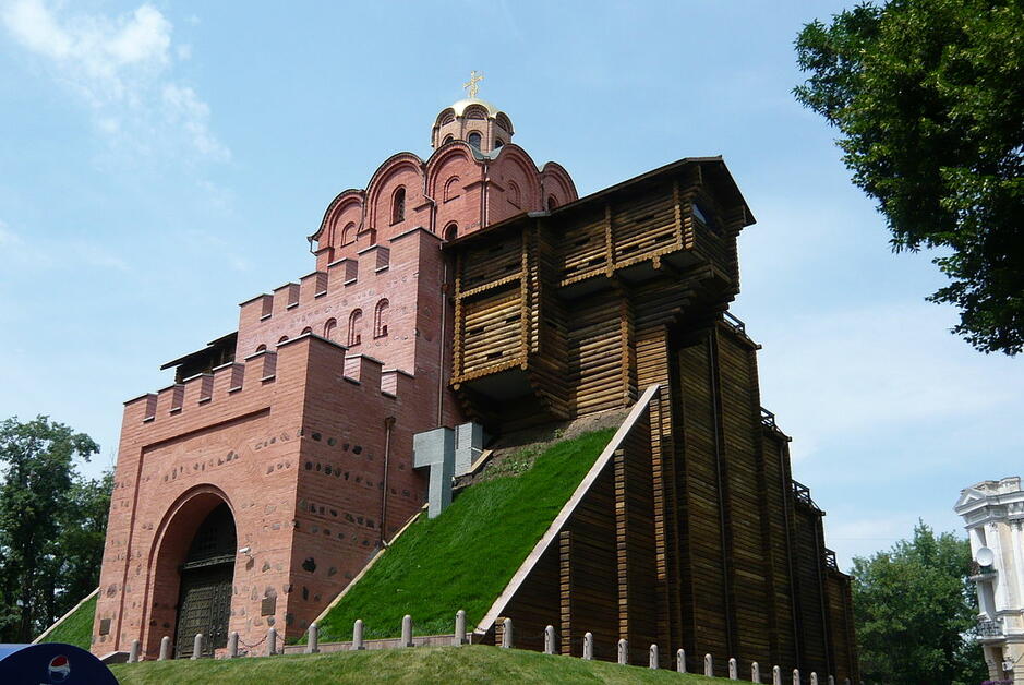 Файл:Kyiv Golden Gate - 011.jpg — Вікіпедія