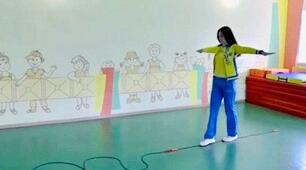 Відео : корисні вправи для дітей вдома під час карантину