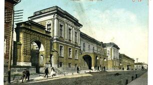 План-конспект уроку з теми "Архітектура. Образотворче мистецтво. Музика" (Історія України, 8 клас)