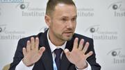 Шкарлет уміє слухати, прислухатися і радитися, - Лікарчук про перші кроки очільника МОН