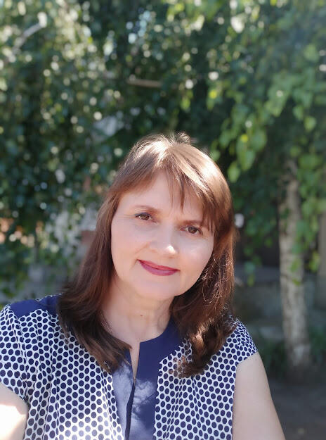 Репетитор Олена Володимирівна