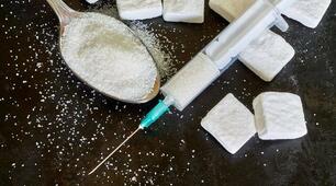 Виховна година для учнів  5-9 класів «Солодкий наркотик XXI століття»