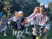 Блоки-бульбашки та дистанційка двічі на тиждень: як почалося навчання в одній зі шкіл Києва - репортаж