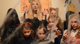 Презентація на англійській мові на свято Хеллоувін (Halloween) для дітей. Приклад