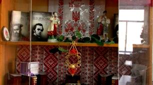 Виставка-культ "Шевченкові думки переживуть віки"