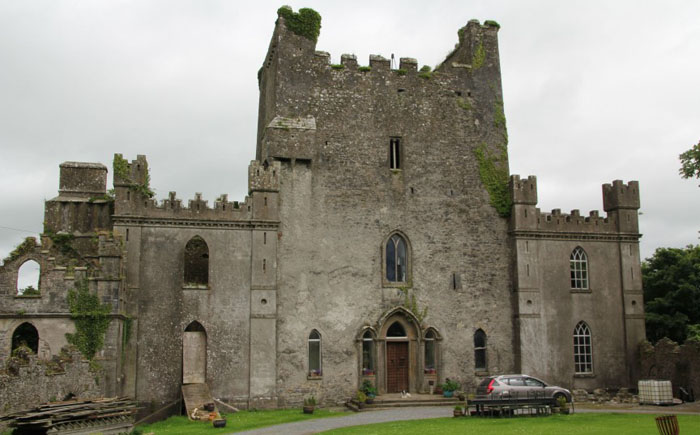 Haunted-Castles-8