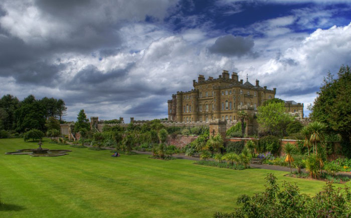 Haunted-Castles-9