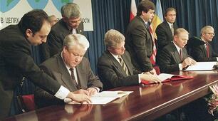 СТАНОВЛЕННЯ УКРАЇНИ ЯК НЕЗАЛЕЖНОЇ ДЕРЖАВИ (1992–2013) (п. 24-25)