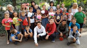 Ілюстрація на тему "ДЕНЬ ПОЗАШКІЛЛЯ"