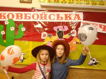 0200edkk-dcf2-348x261.jpg