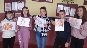 Виховний захід "Душа летить в дитинство, як у вирій, бо їй на світі тепло тільки там..."