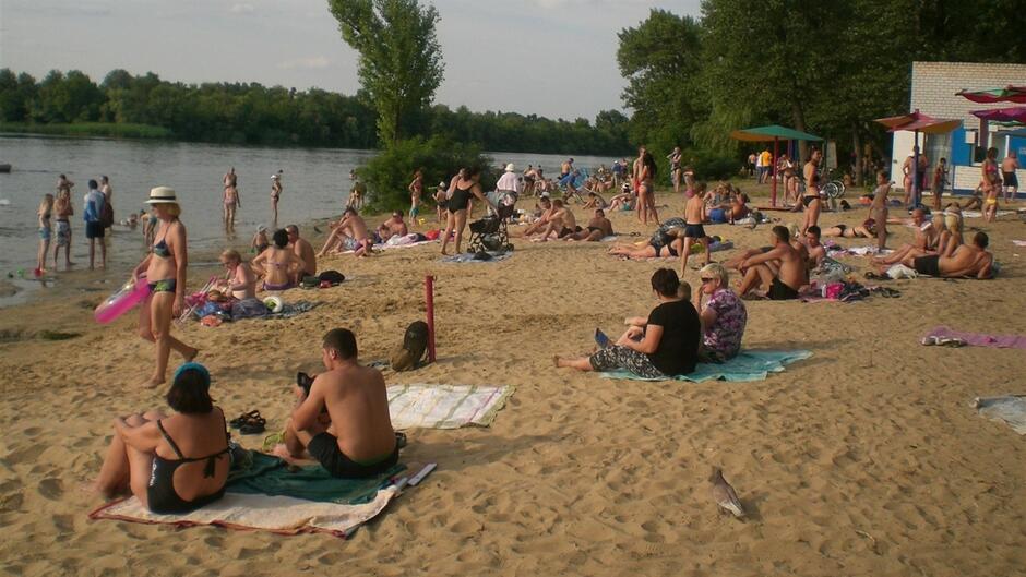 0200eutk-a17b-940x529.jpg