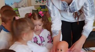 "Ставимо зіллячко у воду, аби мати чисту вроду» (Тематичне інтегроване заняття з народознавства)