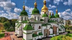 Пам'ятники і пам'ятки історії.
