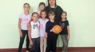 Ведення баскетбольного м`яча з перешкодами