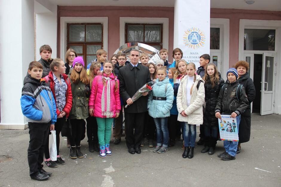 0200kqmu-5f0d-940x626.jpg