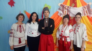 Сценарій музично -театралізованої  святкової розваги до тематичного   осіннього свята для дітей старшої групи. Свято Покрови.