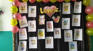 Матеріали для оформлення фотозони "Love is..." до дня Святого Валентина