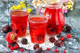 Компот из замороженных ягод клубники, ежевики, брусники рецепт с фото  пошагово и видео - 1000.menu