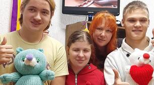 Гурток по в'язанню при студії "Творчість на дотик" ХСШ ім. В. Г. Короленко