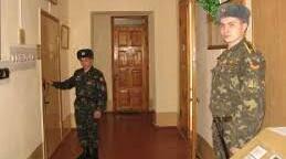 Розділ ІІІ. Статути Збройних Сил України. Тема 2. Організація внутрішньої служби. Призначення добового наряду роти.