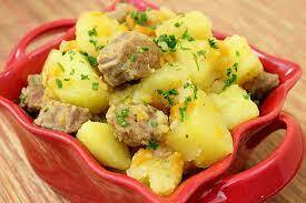 Тушеная картошка с мясом