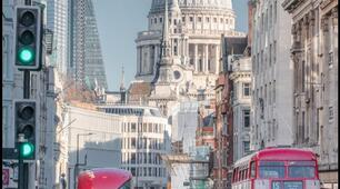 Сучасна наочність: мультимедійна презентація  "Sightseeing tour.London " 7 клас