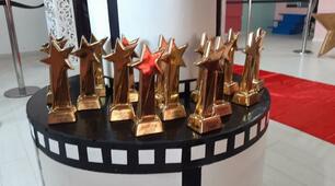 Сценарій Випускного балу в стилі Oscar (вітальна частина від випускників)
