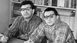 Аркадій та Борис Стругацькі - класики сучасної наукової фантастики.