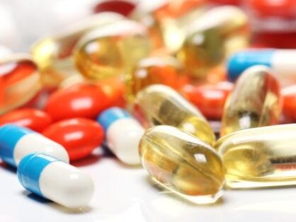 http://medprice.com.ua/ukr/articles/wp-content/uploads/2014/04/YAk-likuvati-molochnitsyu-u-zhinok-preparati-likuvannya-svichkami-tabletkami_774.jpg