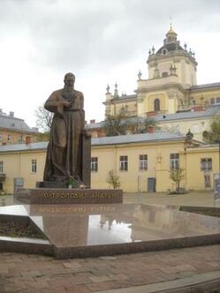 02012305-ae11-249x332.jpg