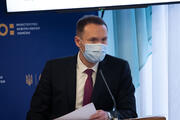 Сергій Шкарлет закликав освітян не зволікати з вакцинацією, щоб захистити себе та дітей 
