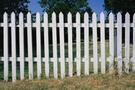 Определение FENCE в кембриджском словаре английского языка