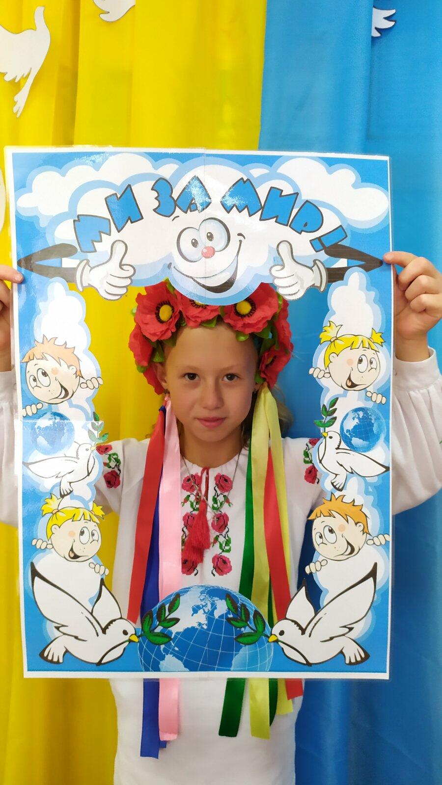 02013v9e-9536-900x1600.jpg