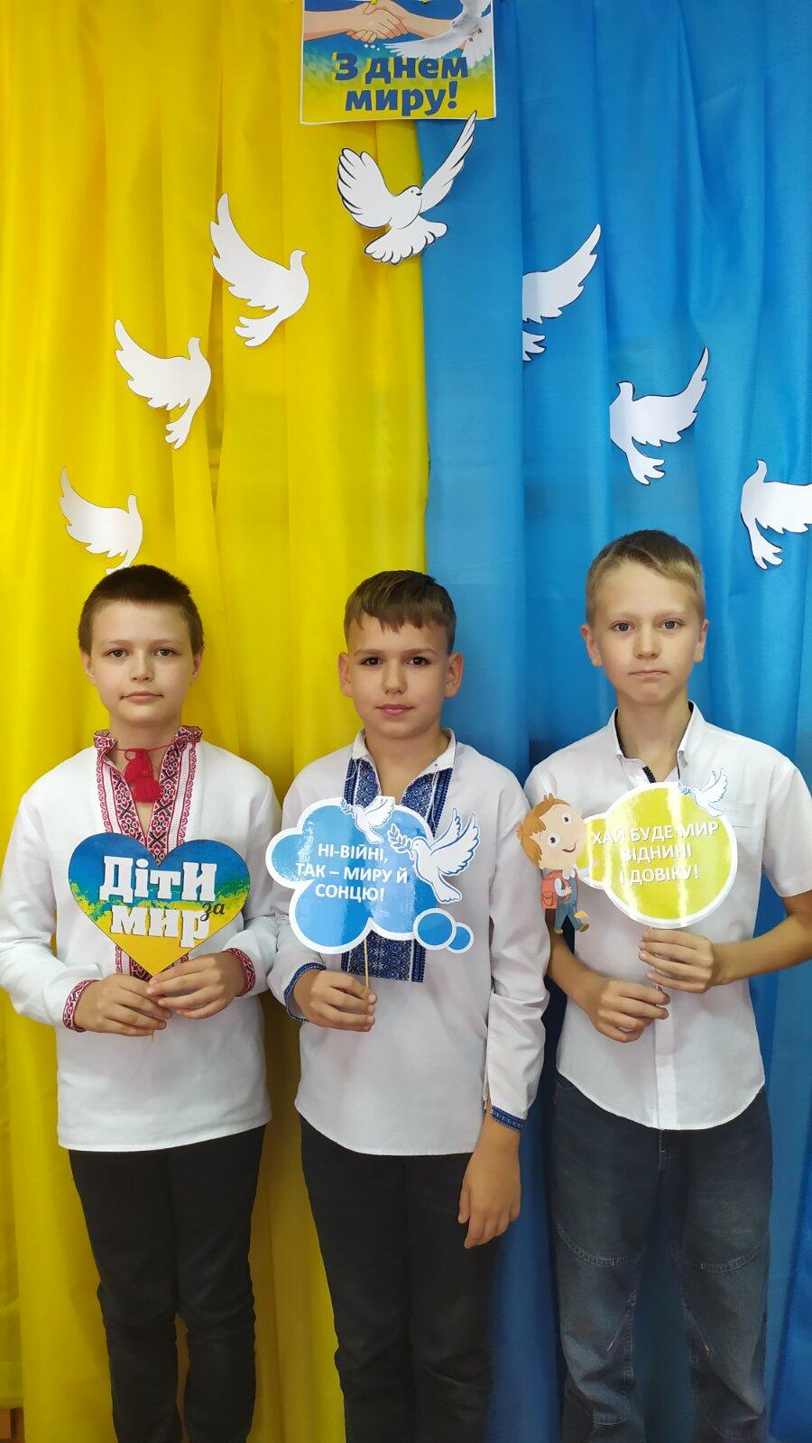02013v9h-9765-900x1600.jpg