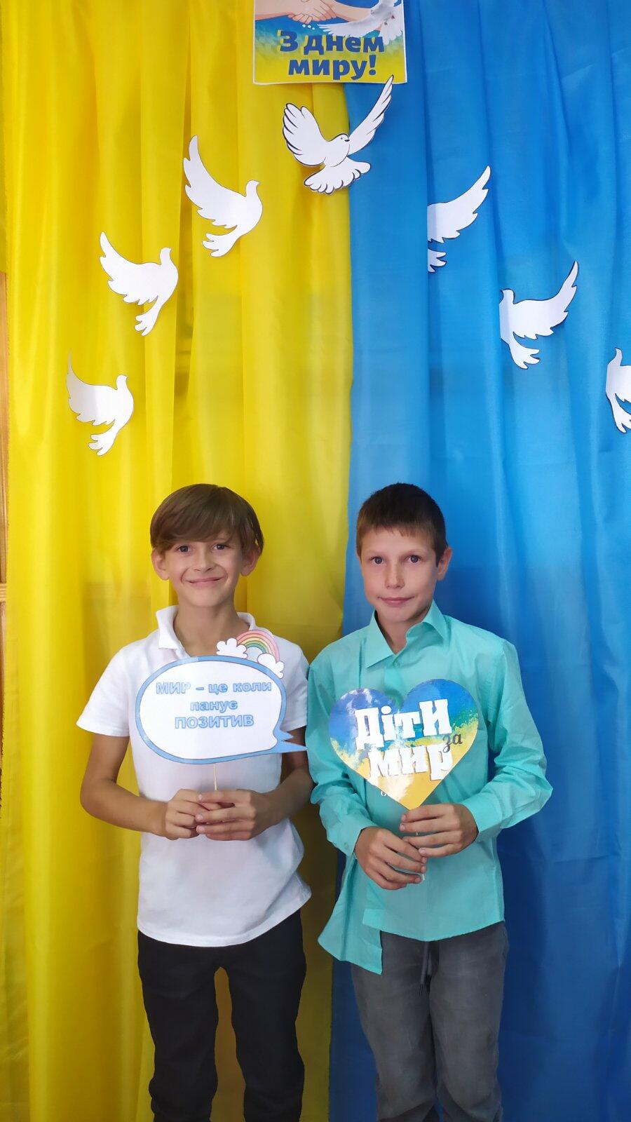 02013v9i-a372-900x1600.jpg