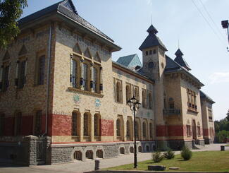 0201402k-4d5a-325x245.jpg