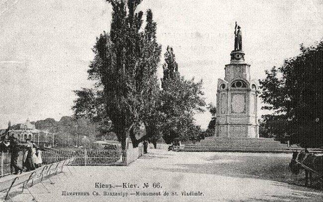 Пам'ятник Володимиру Великому. Історія та легенди