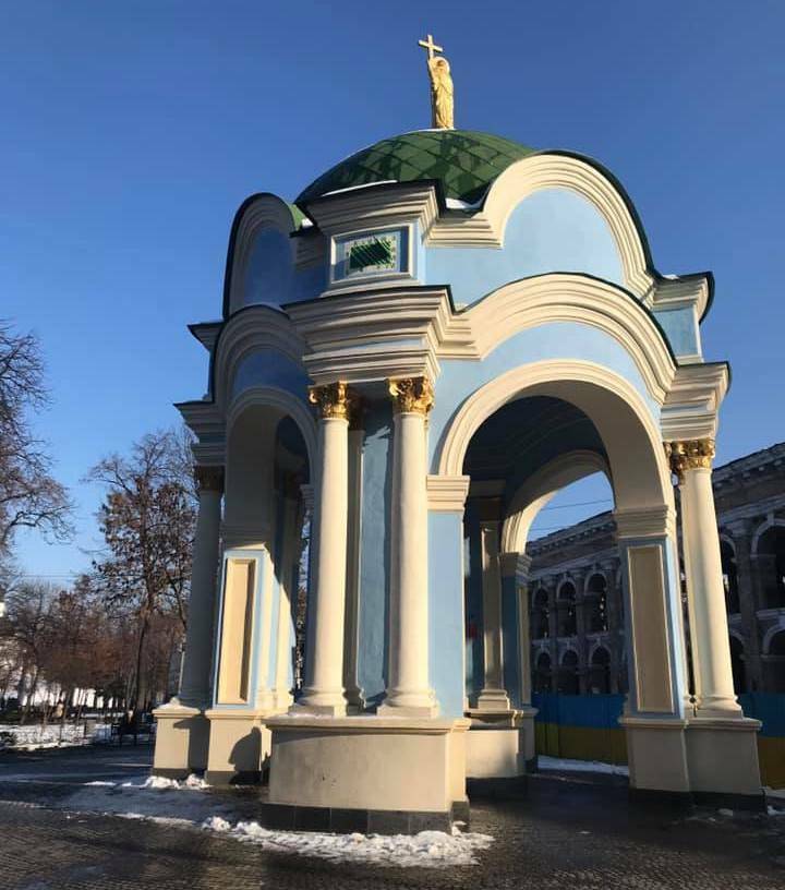 Фонтан «Самсон». Історія та легенди