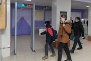 Металодетектори в школах: у закладах освіти Києва планують впровадити додаткові заходи безпеки 