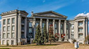 Розробка уроку з теми " Поширення мистецтва: музеї, галереї, бібліотеки"