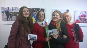 Презентація #19. Персональна фотовиставка Майдан для всіх поколінь – Вільні змалку!