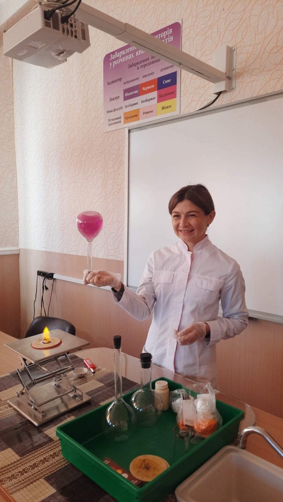 020196nf-75d4-901x1600.jpg