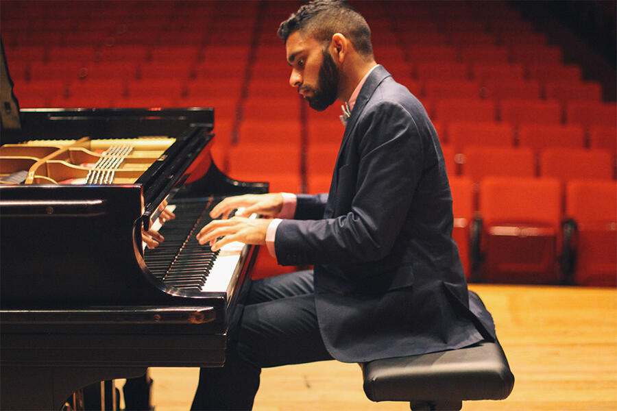 Building Better Docs: Playing the piano to help heal at McGovern Medical School