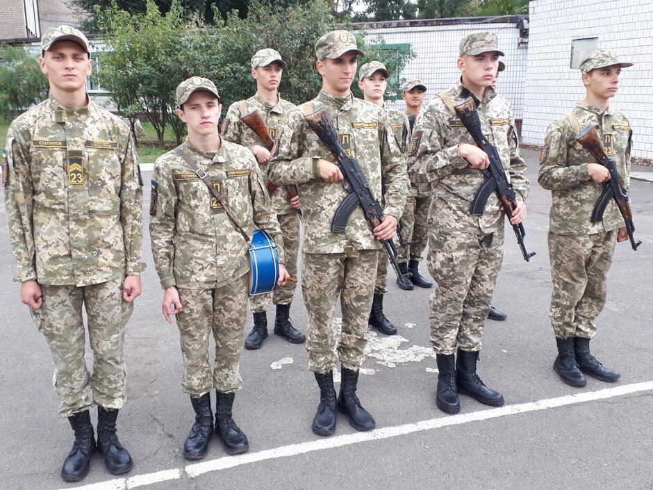 0201dq1m-63e7-940x705.jpg