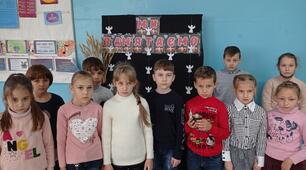Акція "Минають роки, а нам болить від днів страшних Голодомору"