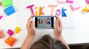 Десять освітніх TikTok-каналів, які зроблять ваші уроки цікавішими