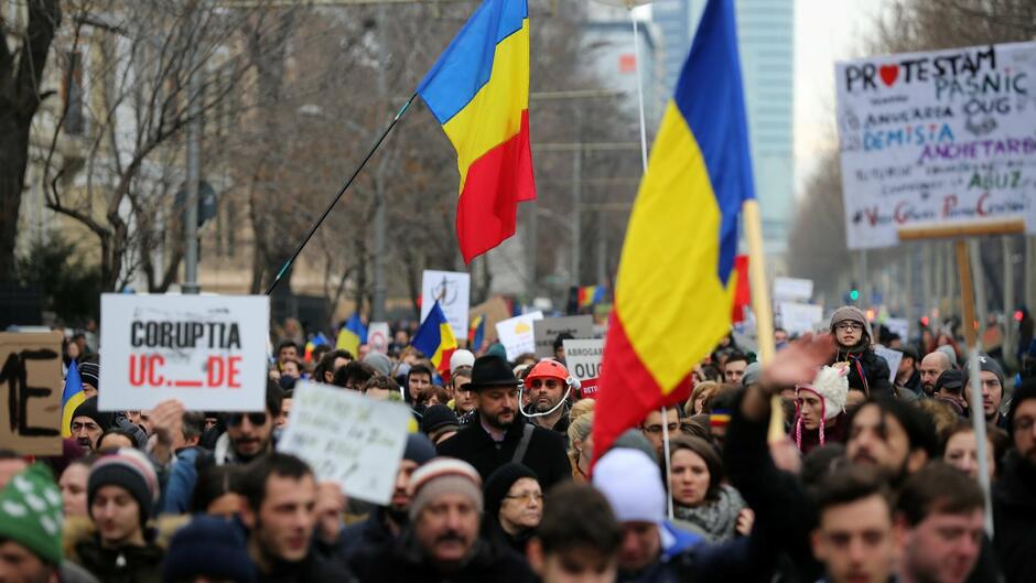 Чому румуни ходять на протести - BBC News Україна