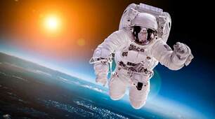 Wider World 1 Unit 3.B Reading "A day in the life of a trainee astronaut"