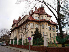 0201iz1j-d0c9-240x180.jpg